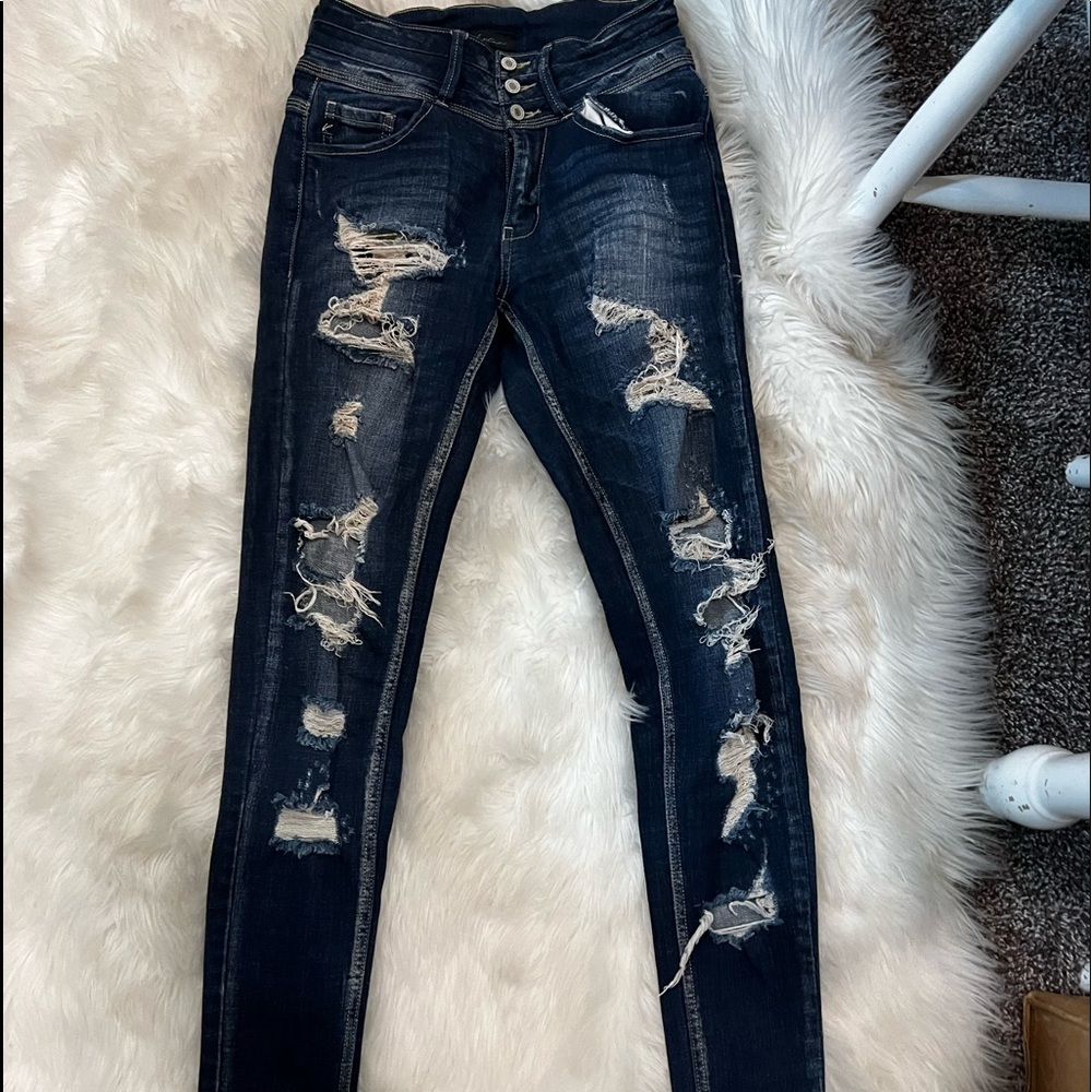 KanCan skinny jeans.